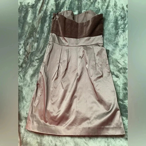 Banana Republic Strapless Little Black Dress‎ Velvet Satin Size 2 0270 - Picture 4 of 7